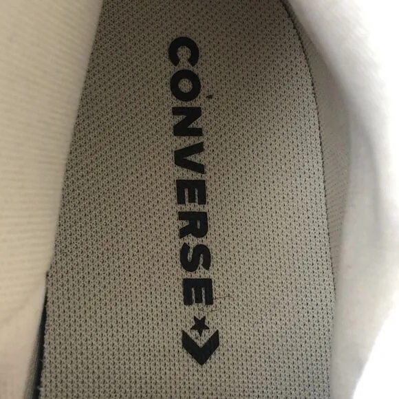 Converse Chuck Taylor High-Top Sneakers Unisex Youth Size 1 Brown Canvas