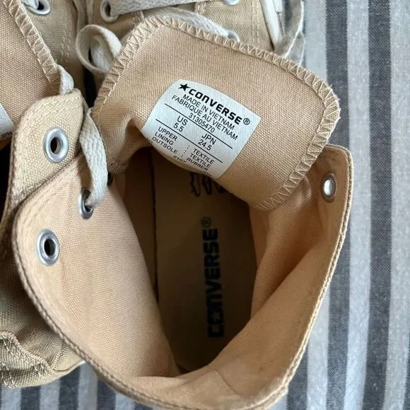 Converse Chuck Taylor All Star Canvas Sneakers Men’s size 5.5 Women’s size 7