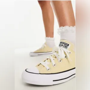 Converse cream butter yellow Low Top canvas sneaker 9