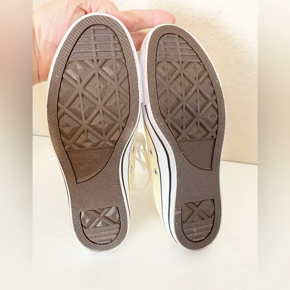 Converse cream butter yellow Low Top canvas sneaker 9
