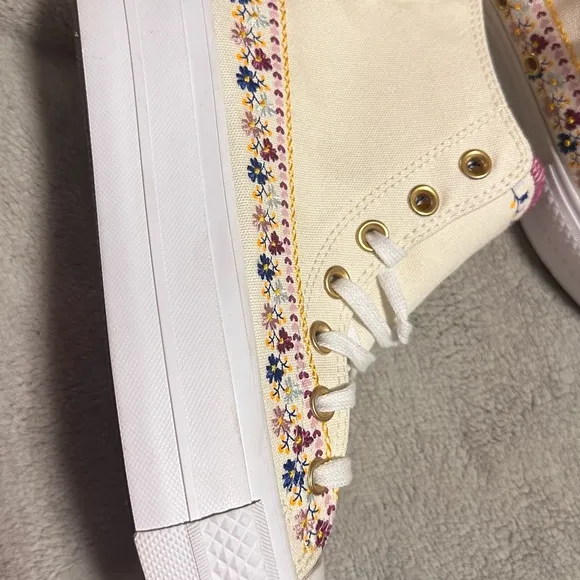 Converse Cream Floral Platform Sneakers