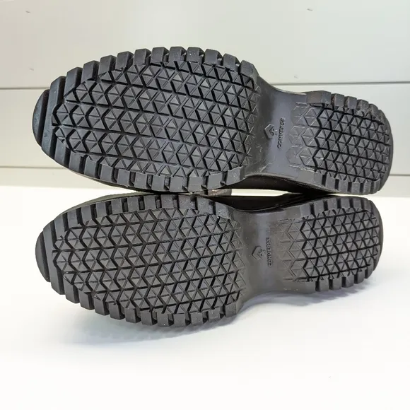 Converse CTAS Lugged Winter 2.0 Cold Fusion Black Platform Leather Shoes Wmn 7.5