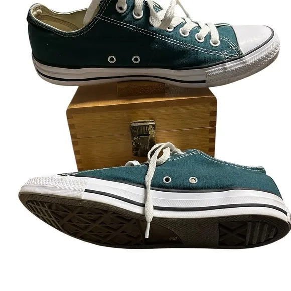 Converse CTAS Ox Midnight Clover/White/Black Canvas Unisex Sneakers M-8.5 W-10.5