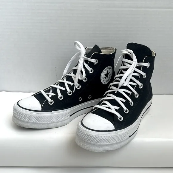 CONVERSE size 8 black canvas platform sneakers