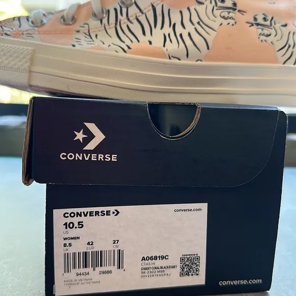 Converse Tiger Hi-Tops EUR 42 Women’s 10.5 NIB New Sneakers Pink Coral