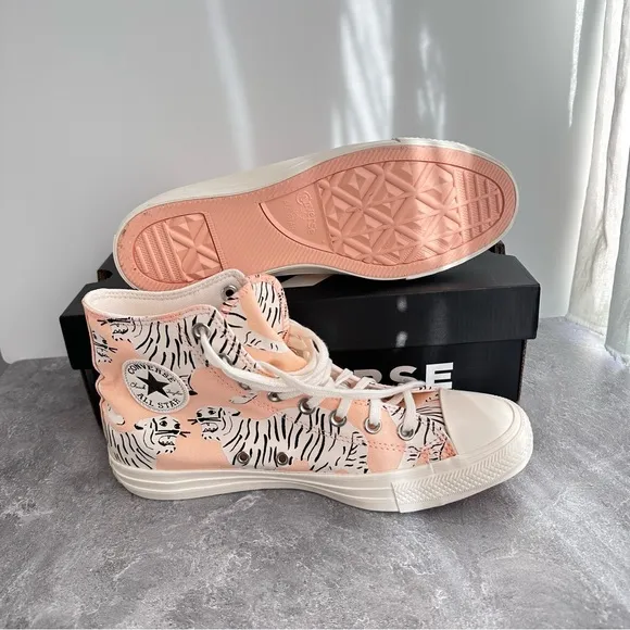 Converse Tiger Hi-Tops EUR 42 Women’s 10.5 NIB New Sneakers Pink Coral