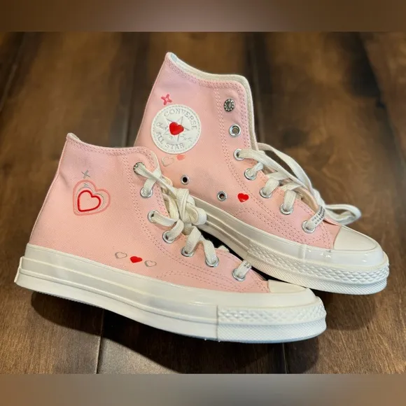 Converse Women's Chuck 70 High Y2K Heart sneakers NWOT