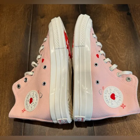 Converse Women's Chuck 70 High Y2K Heart sneakers NWOT