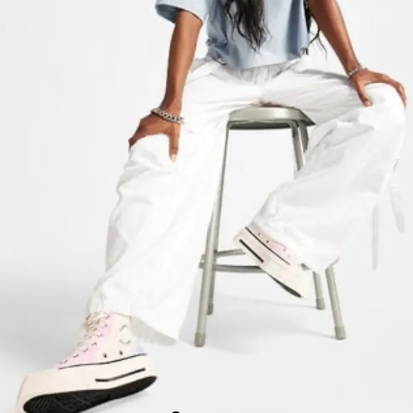 Converse Women's Pink and White Sneakers