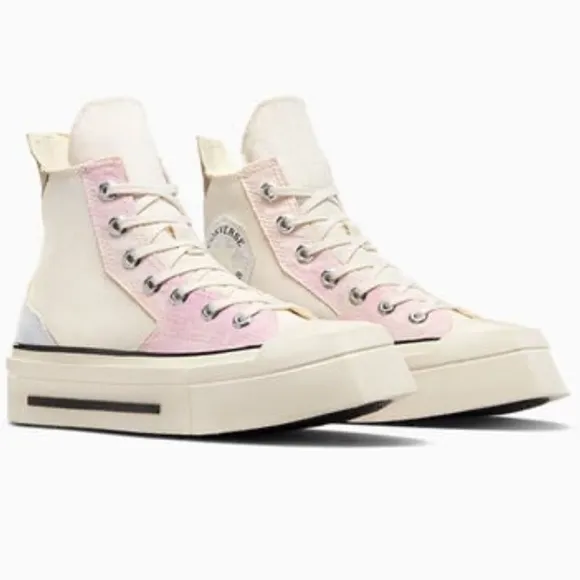 Converse Women's Pink and White Sneakers