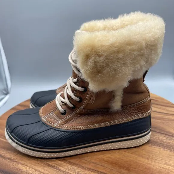 Crocs Allcast Luxe Boots Womens 9 Leather Waterproof Faux Shearling Duck 12812