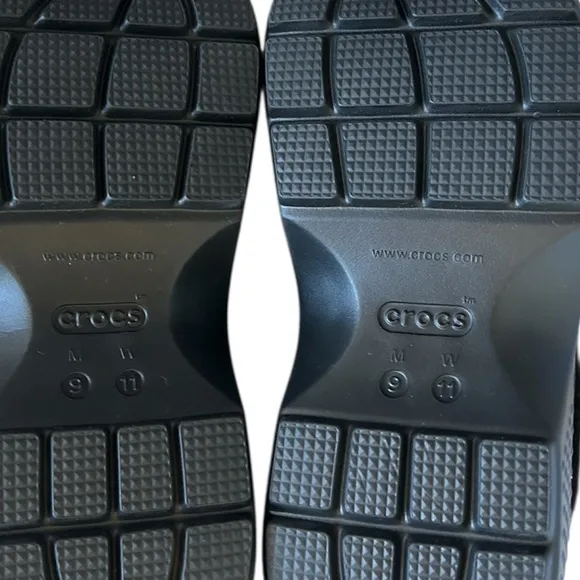 Crocs Stomp Lined Boots Unisex Adults, Black, Size M9 / W11, NWOT