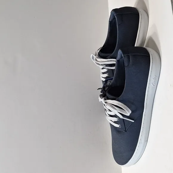 Cuater by Travis Mathew *NEW Navy Blue Kruzers 2.0 Ortholite Canvas Sneakers 11