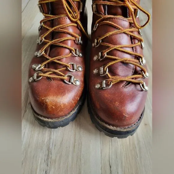 Danner Leather Hiking Boots Women Size 5.5M GUC Vintage