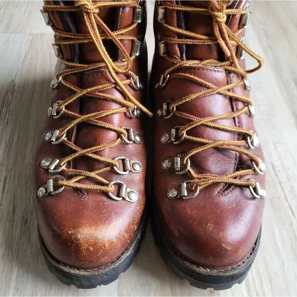Danner Leather Hiking Boots Women Size 5.5M GUC Vintage