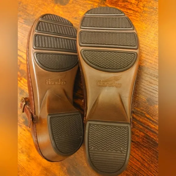 Dansko Brown Leather Savanna Embossed Mary Jane clogs