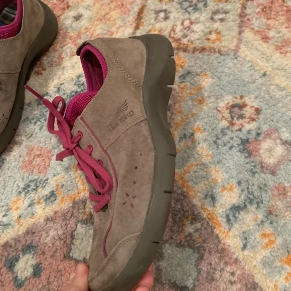 Dansko Elise Brown Leather Comfort Lace Up Walking Shoes Mesh Insert 8 Non Slip