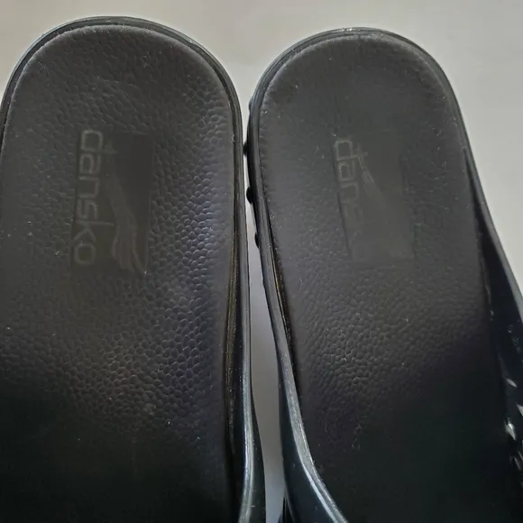 DANSKO PIPPA Sz 10 EU 41 Black Laser Cut Rubber Comfort Mule Clog Slip On EUC!