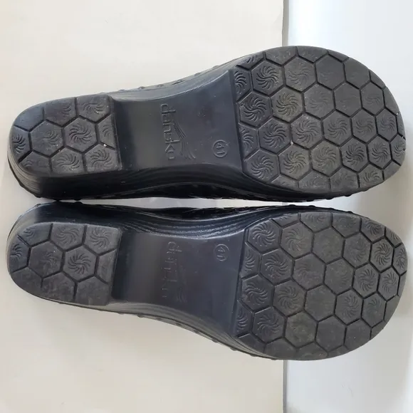 DANSKO PIPPA Sz 10 EU 41 Black Laser Cut Rubber Comfort Mule Clog Slip On EUC!