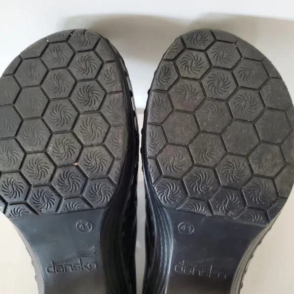 DANSKO PIPPA Sz 10 EU 41 Black Laser Cut Rubber Comfort Mule Clog Slip On EUC!