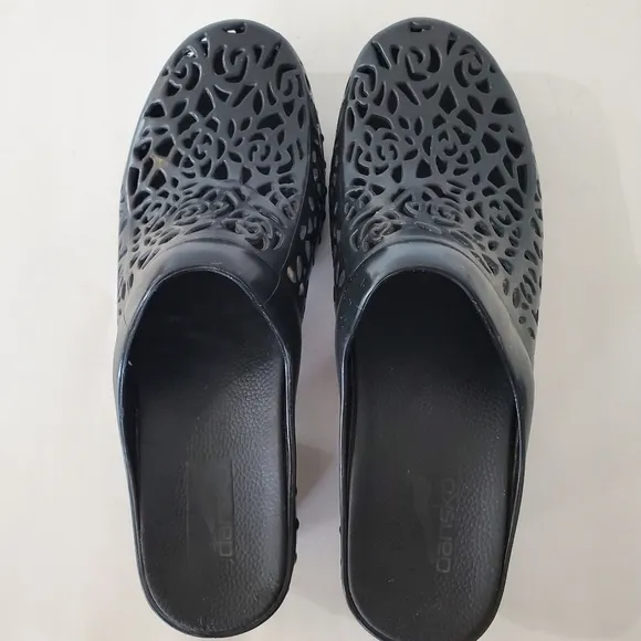 DANSKO PIPPA Sz 10 EU 41 Black Laser Cut Rubber Comfort Mule Clog Slip On EUC!