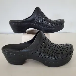 DANSKO PIPPA Sz 10 EU 41 Black Laser Cut Rubber Comfort Mule Clog Slip On EUC!