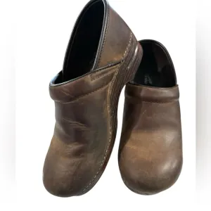 Dansko professional antique brown oiled leather clog work shoes EU 44 10.5-11