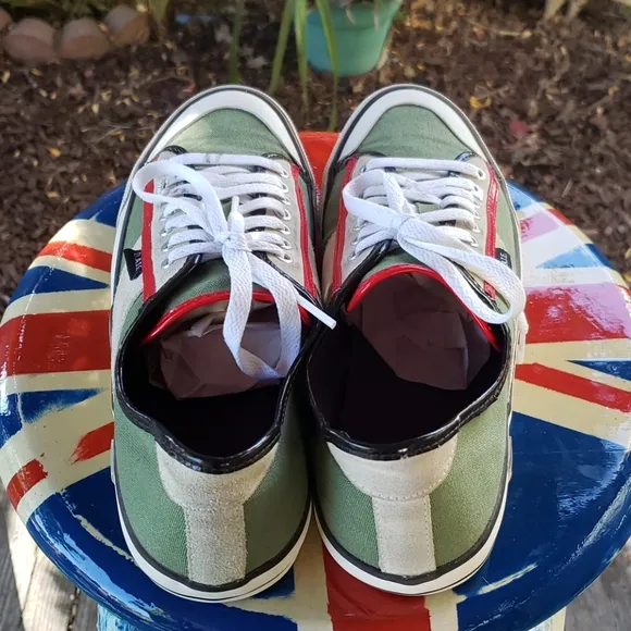D.A.T.E. Premium Suede and Canvas Sneakers size 9