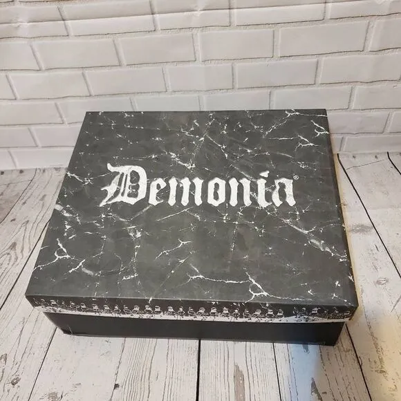 Demonia Goth Rave Emo Slime Electric Fusion UV Platform Boots US Size 6