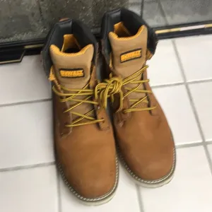 DeWalt Men's Halogen 6 in. Work Boots - Soft Toe