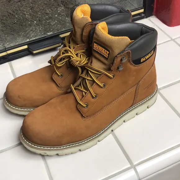 DeWalt Men's Halogen 6 in. Work Boots - Soft Toe