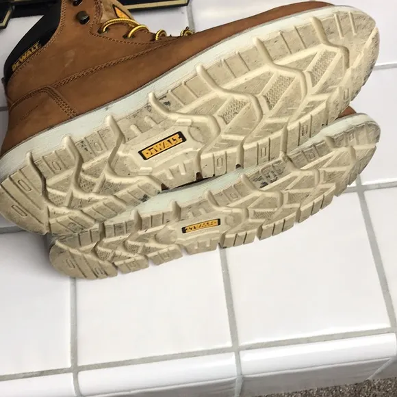 DeWalt Men's Halogen 6 in. Work Boots - Soft Toe