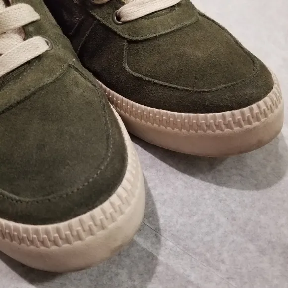 Diesel Suede Leather V Is For Diesel S-Spaark Mid Sneakers in Olive