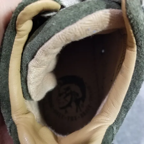 Diesel Suede Leather V Is For Diesel S-Spaark Mid Sneakers in Olive