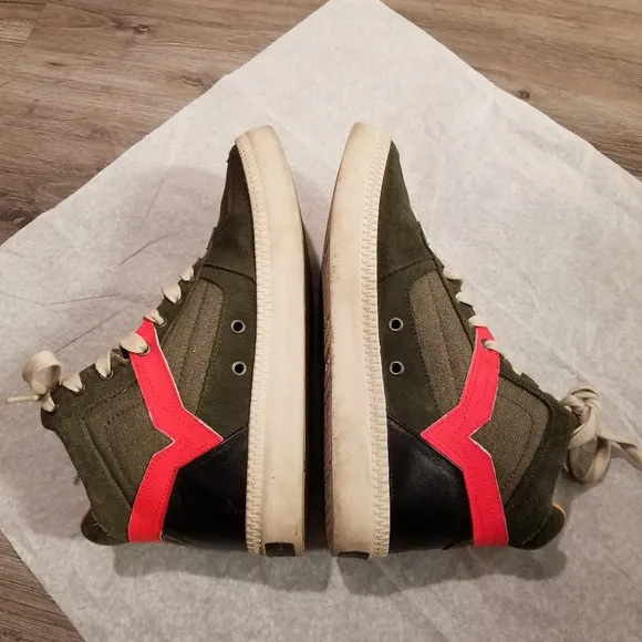 Diesel Suede Leather V Is For Diesel S-Spaark Mid Sneakers in Olive