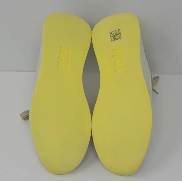 DKNY Women's Size 6M OAKS LOGO Lace Up Lifestyle Casual Shoes Beige/Yellow New