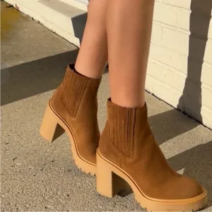 Dolce‎ Vita Caster H2O Booties Suede, Size 9.5 Boots
