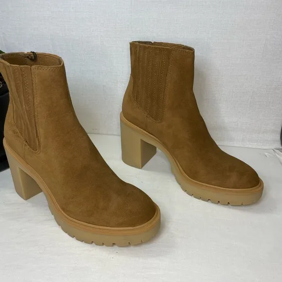 Dolce‎ Vita Caster H2O Booties Suede, Size 9.5 Boots