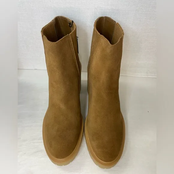 Dolce‎ Vita Caster H2O Booties Suede, Size 9.5 Boots