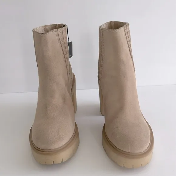 Dolce Vita Shoes Women's Caster H20 Lug Sole Block Heel Boots Size 9.5 NWT