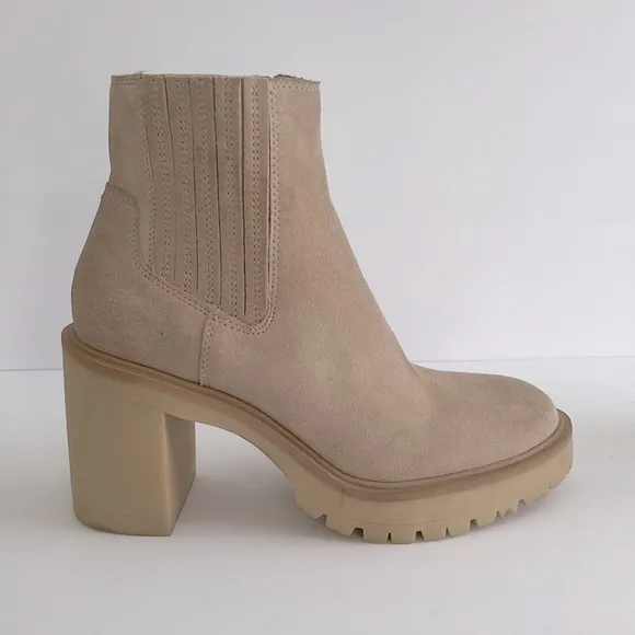 Dolce Vita Shoes Women's Caster H20 Lug Sole Block Heel Boots Size 9.5 NWT