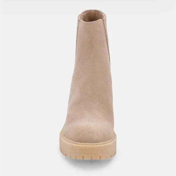 Dolce Vita Shoes Women's Caster H20 Lug Sole Block Heel Boots Size 9.5 NWT