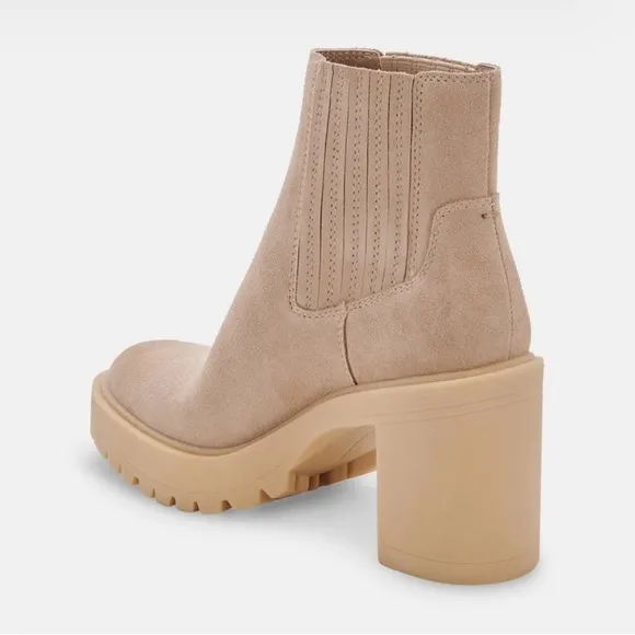 Dolce Vita Shoes Women's Caster H20 Lug Sole Block Heel Boots Size 9.5 NWT