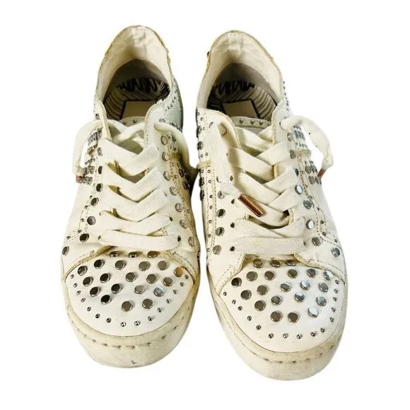 Dolce Vita Sneakers Shoes White Silver Stud Accents Size 8.5