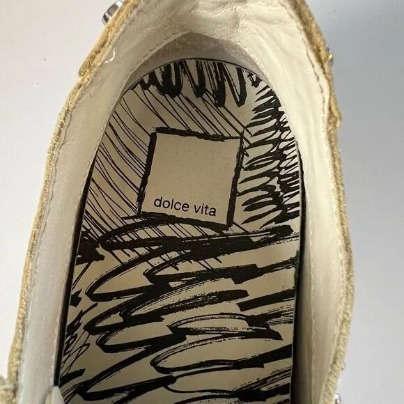 Dolce Vita Sneakers Shoes White Silver Stud Accents Size 8.5