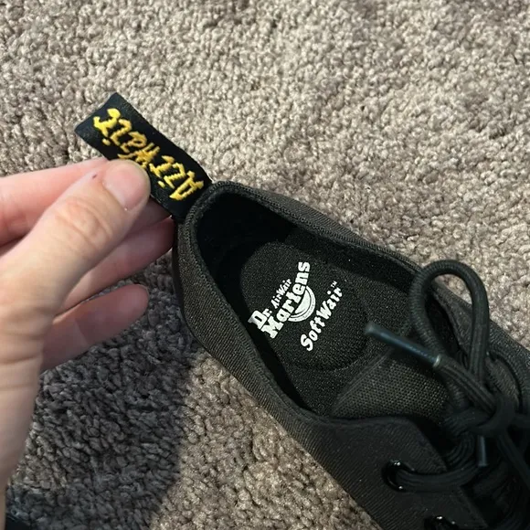 Dr. Martens airwair black canvas Santanita junior sneakers size 1