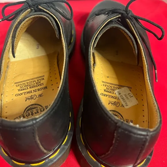 Dr. Martens Black Leather youth shoes