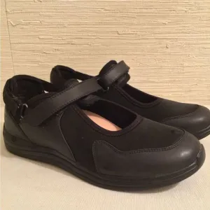 Drew Women's Buttercup Casual Shoes