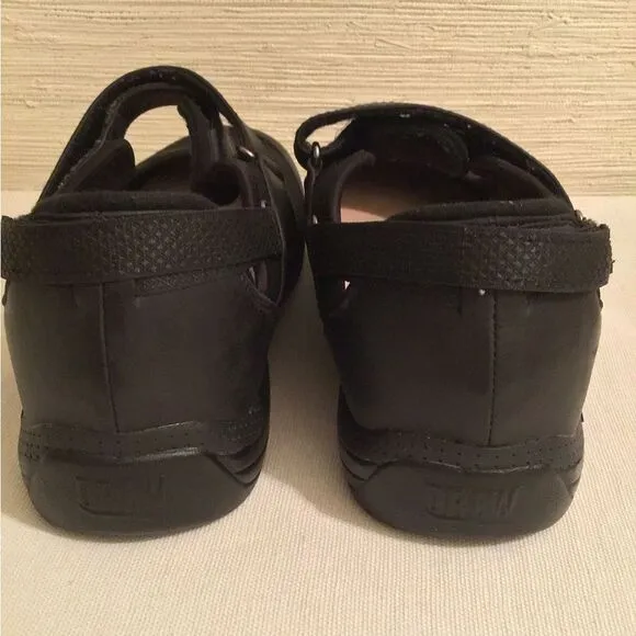 Drew Women's Buttercup Casual Shoes