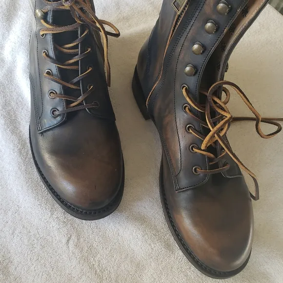 DSquared2 hiking boots
